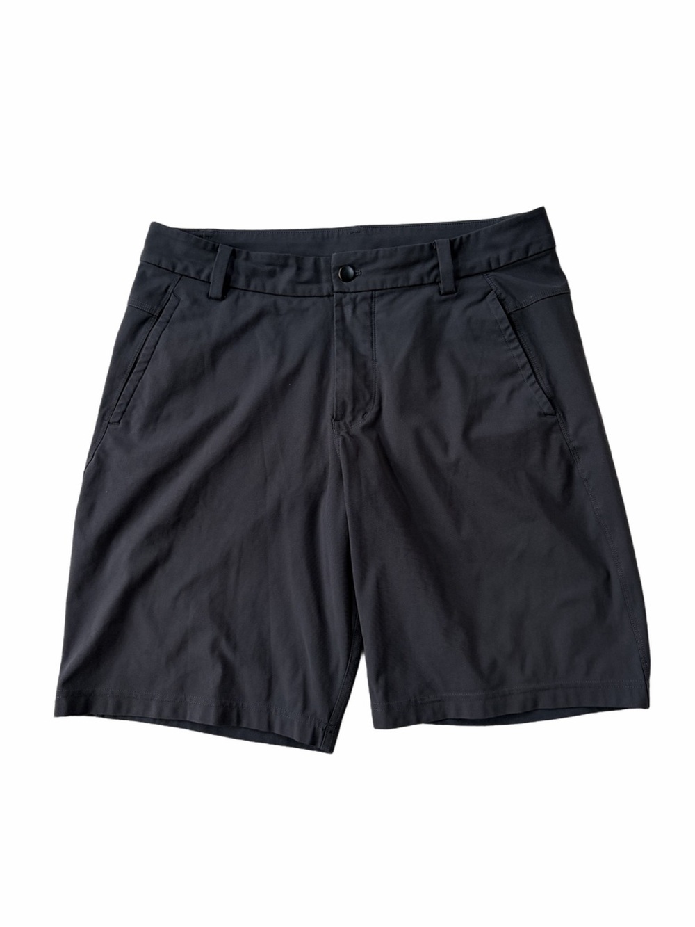 Lululemon Size 34 Black Casual Golf Shorts with Pockets